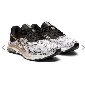 ASICS - GEL pulse 11 running shoe - size 7.5
